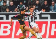 包含门兴格拉德巴赫迎德甲关键赛，赛后复出首秀，底气十足，细节决定成败的词条